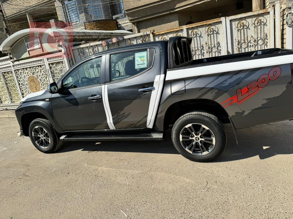 میتسوبیشی L200